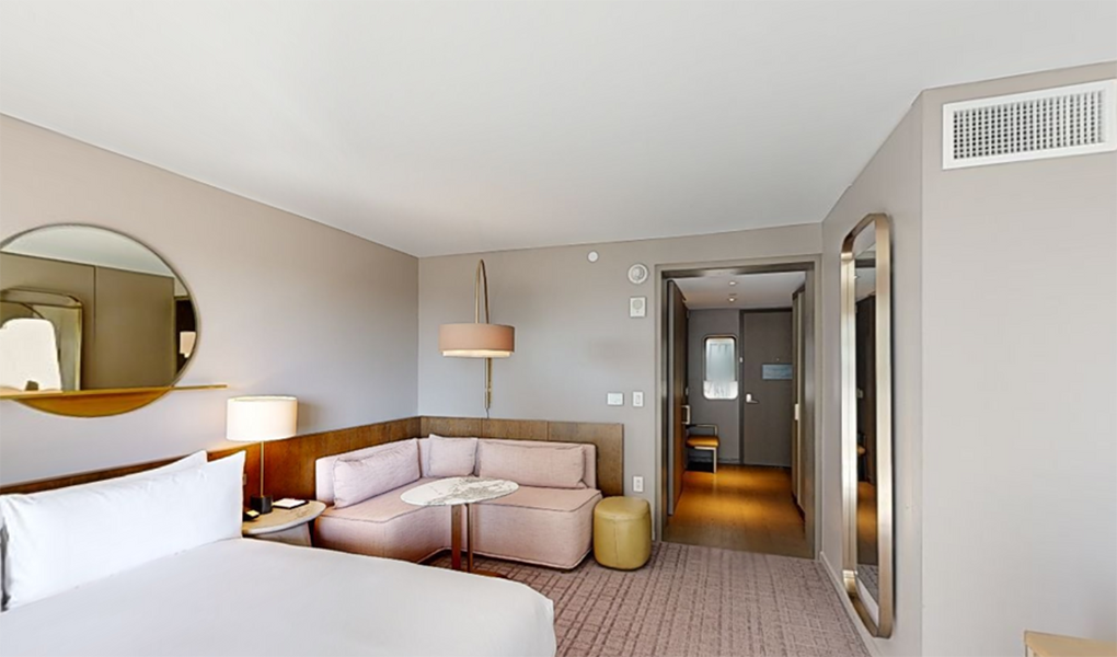 Century-Plaza-King-01